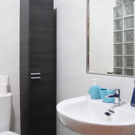 Anchor House 5 Min From The Sea